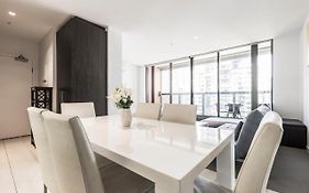 ◈Melbourne Cbd 2Br 2Bth Apt Indoor Pool & Balcony◈